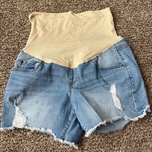 Maternity shorts